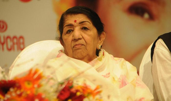 Legendary singer Lata Mangeshkar honored with legendary award 2017